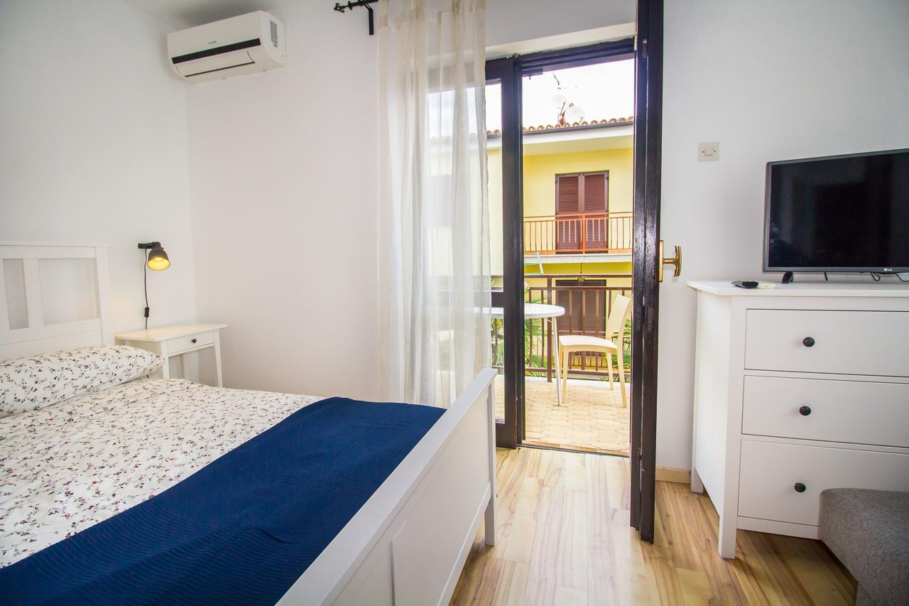 Pineta House Vidos Appartement Poreč Buitenkant foto