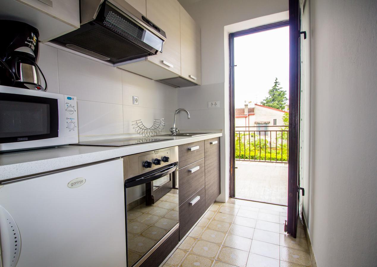 Pineta House Vidos Appartement Poreč Buitenkant foto